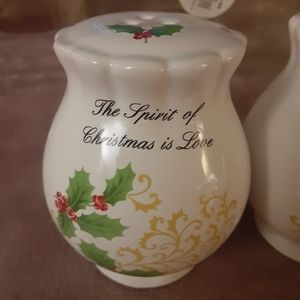 Christmas Salt and Pepper Shaker Set